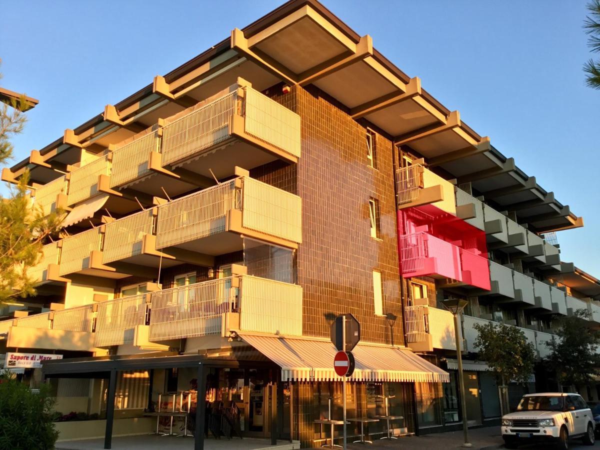 Sparkling Holiday Lignano Sabbiadoro Exterior photo